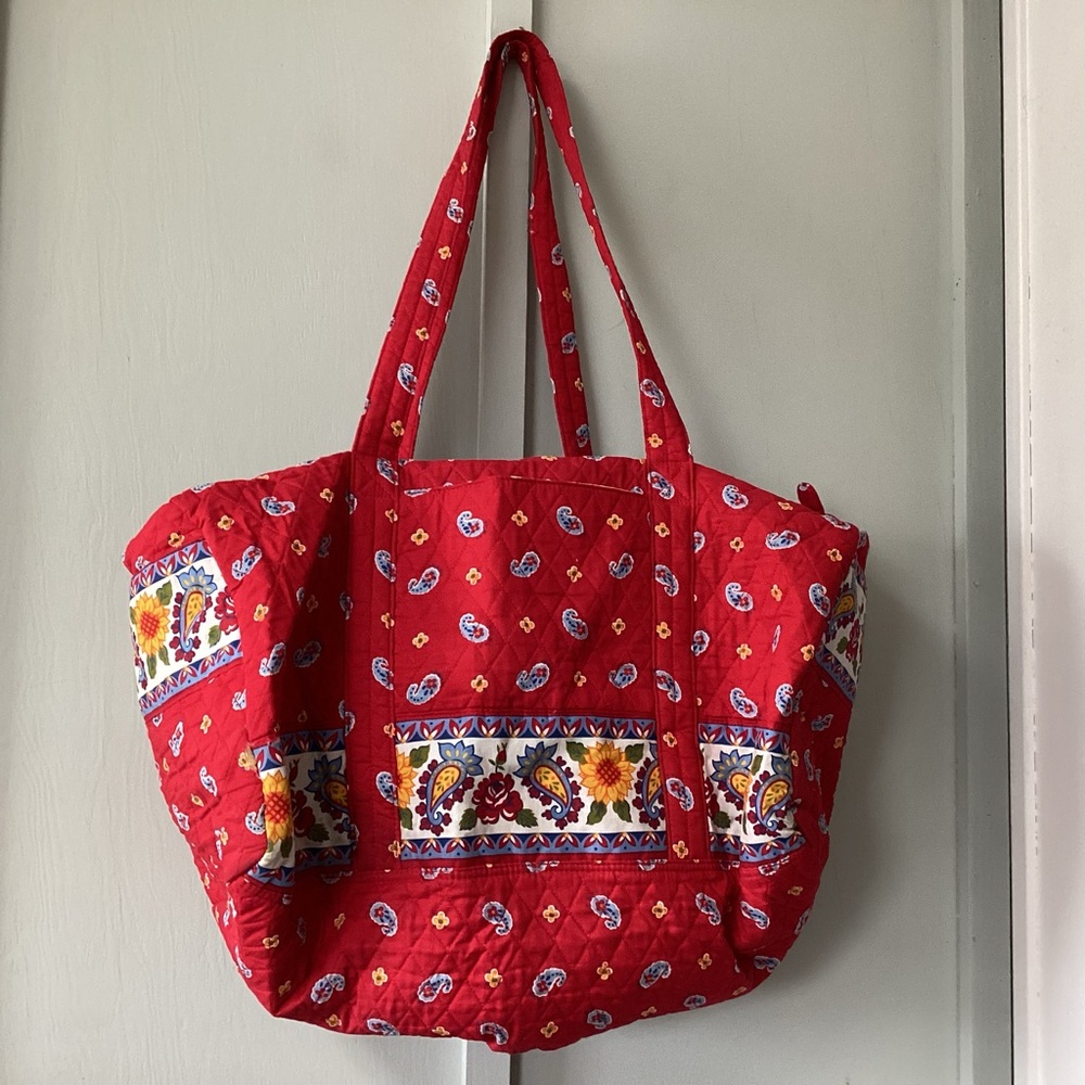Unbranded Duffle Weekend Bag Red Multicolor Paisley Great Preowned Condition
